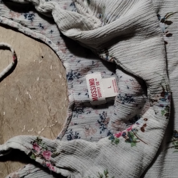 🦋🏵️🦋Mossimo Flowy Floral Tank size Large - Picture 2 of 5